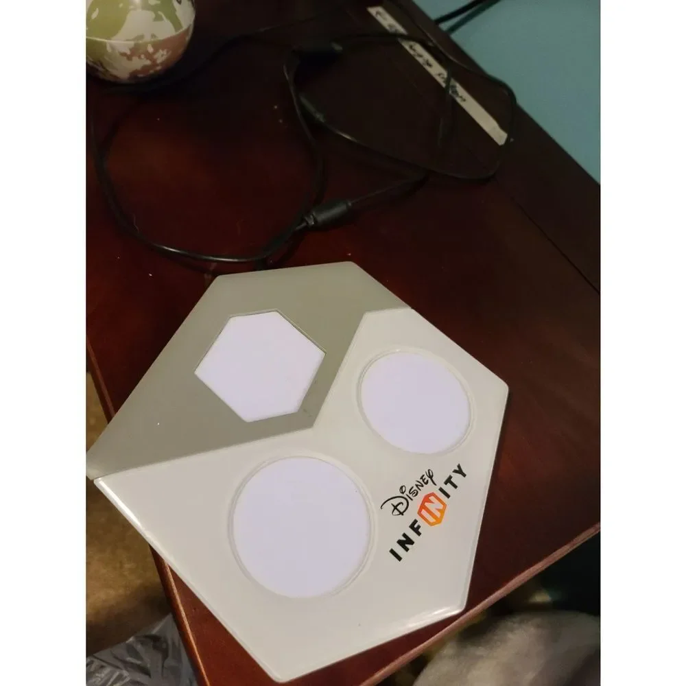 Disney Innfinity Plastic Character Base